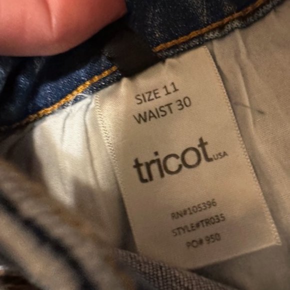 Tricot High Rise Fray Ankle Hem Jeans  (2) - Picture 7 of 7